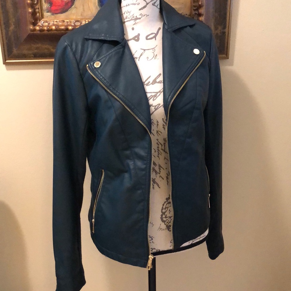 🌿Kenneth Cole Moto faux leather & ribbed fabric sleeves & sides zip up jacket